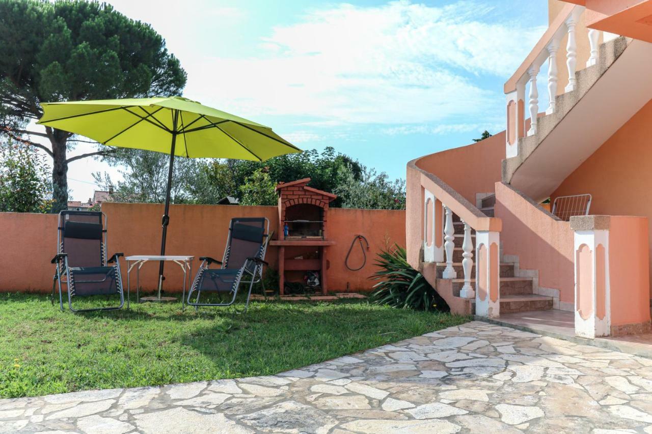 Waimarie Apartment Fazana Bagian luar foto