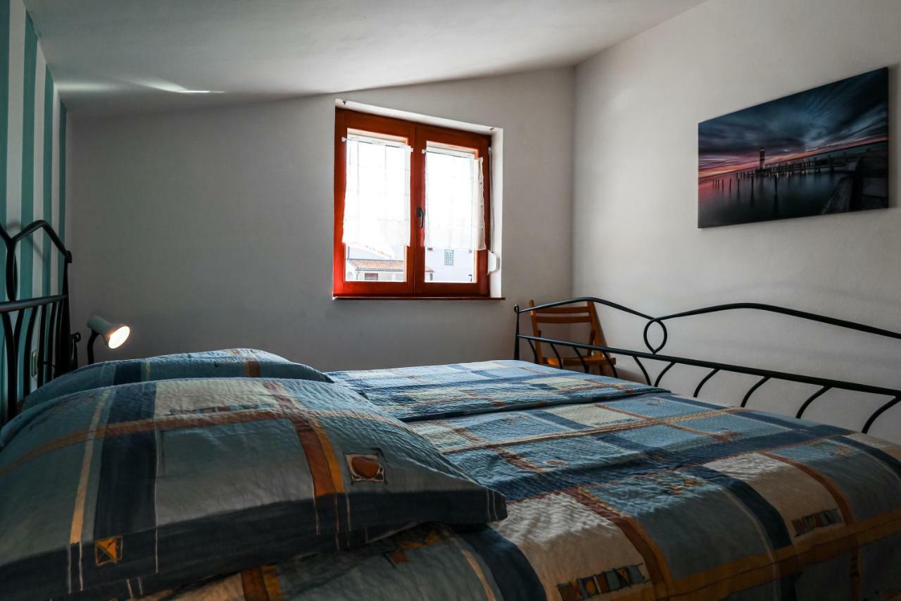 Waimarie Apartment Fazana Bagian luar foto