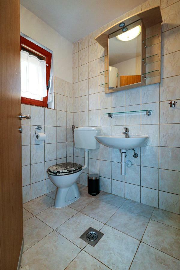 Waimarie Apartment Fazana Bagian luar foto